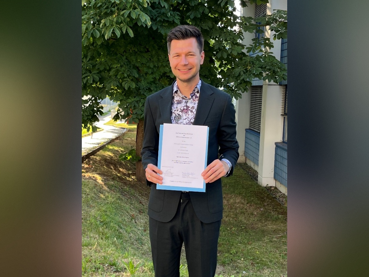Dr. Felix Paries receives the Dissertation Award of the Freundeskreis e.V.